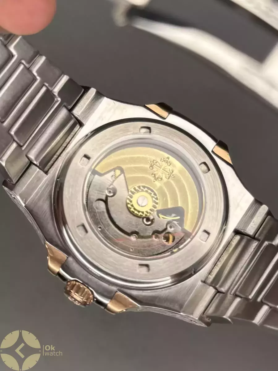 ساعت مچی پتک فیلیپ ناتیلوس رزگلد صفحه شکلاتی Patek Philippe Nautilus