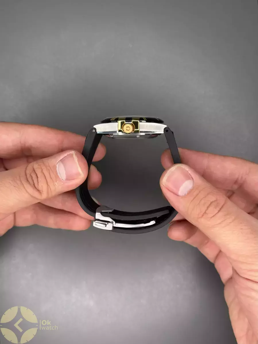 ساعت مچی امگا کانستلیشن قاب سیلور صفحه مشکی Omega Constellation