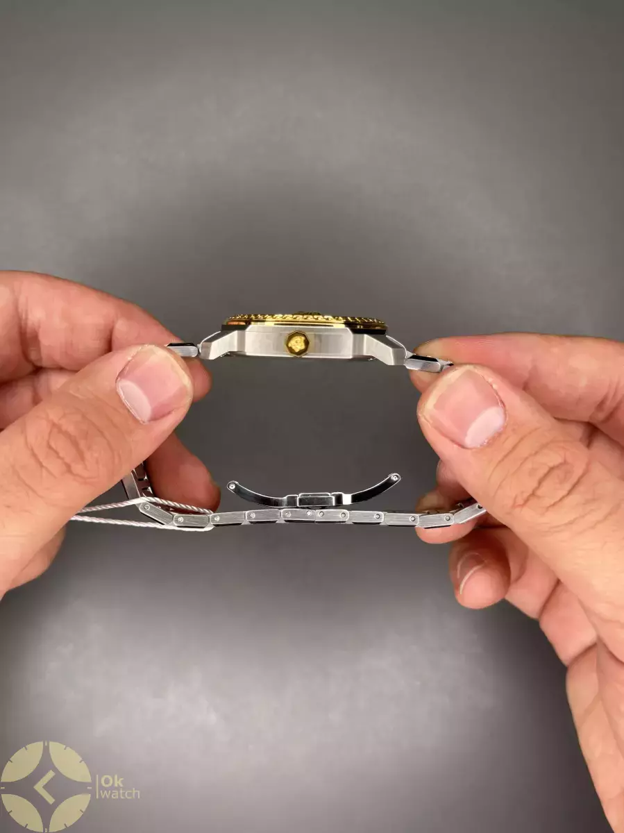 ساعت مچی ورساچه سیلور طلایی صفحه سفید Versace Dylos