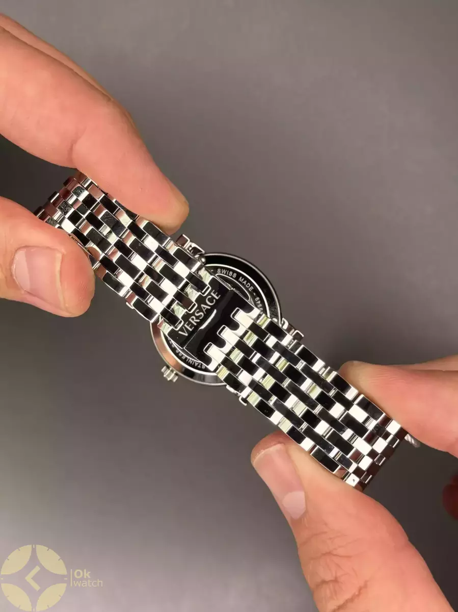 ساعت مچی ورساچه دورحکاکی بند سیلور صفحه آبی Versace