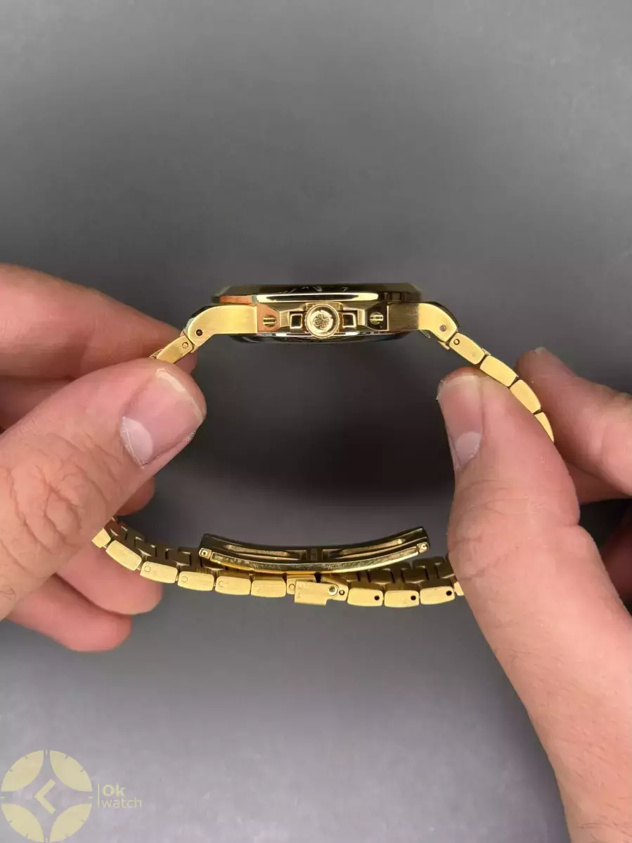 ساعت مچی پتک فیلیپ ناتیلوس صفحه سفید بند طلایی Patek  Philippe Nautilus