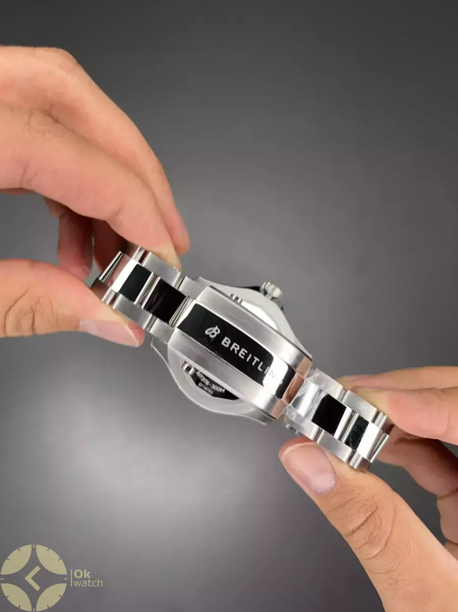 ساعت مچی برایتلینگ اتوماتیک سوپراوشین سیلور صفحه سفید Breitling Superocean