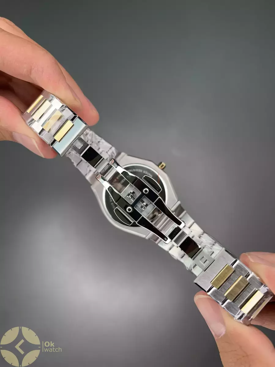 ساعت مچی سیکو سیلورطلایی صفحه مشکی Seiko VIP