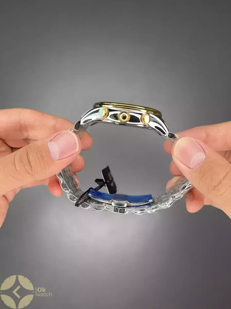 ساعت مچی سیتیزن کورنوگراف بند سیلورطلایی صفحه مشکی Citizen VIP