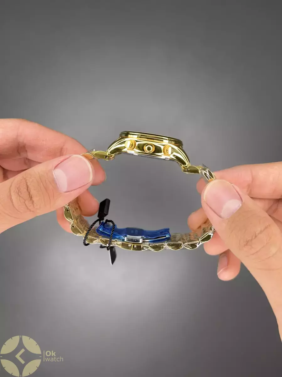 ساعت مچی سیتیزن کورنوگراف بند طلایی صفحه سفید Citizen VIP