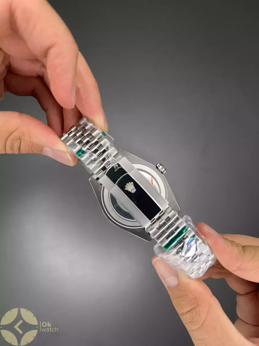 ساعت مچی رولکس اسکای دولر سیلور صفحه مشکی Rolex Dweller