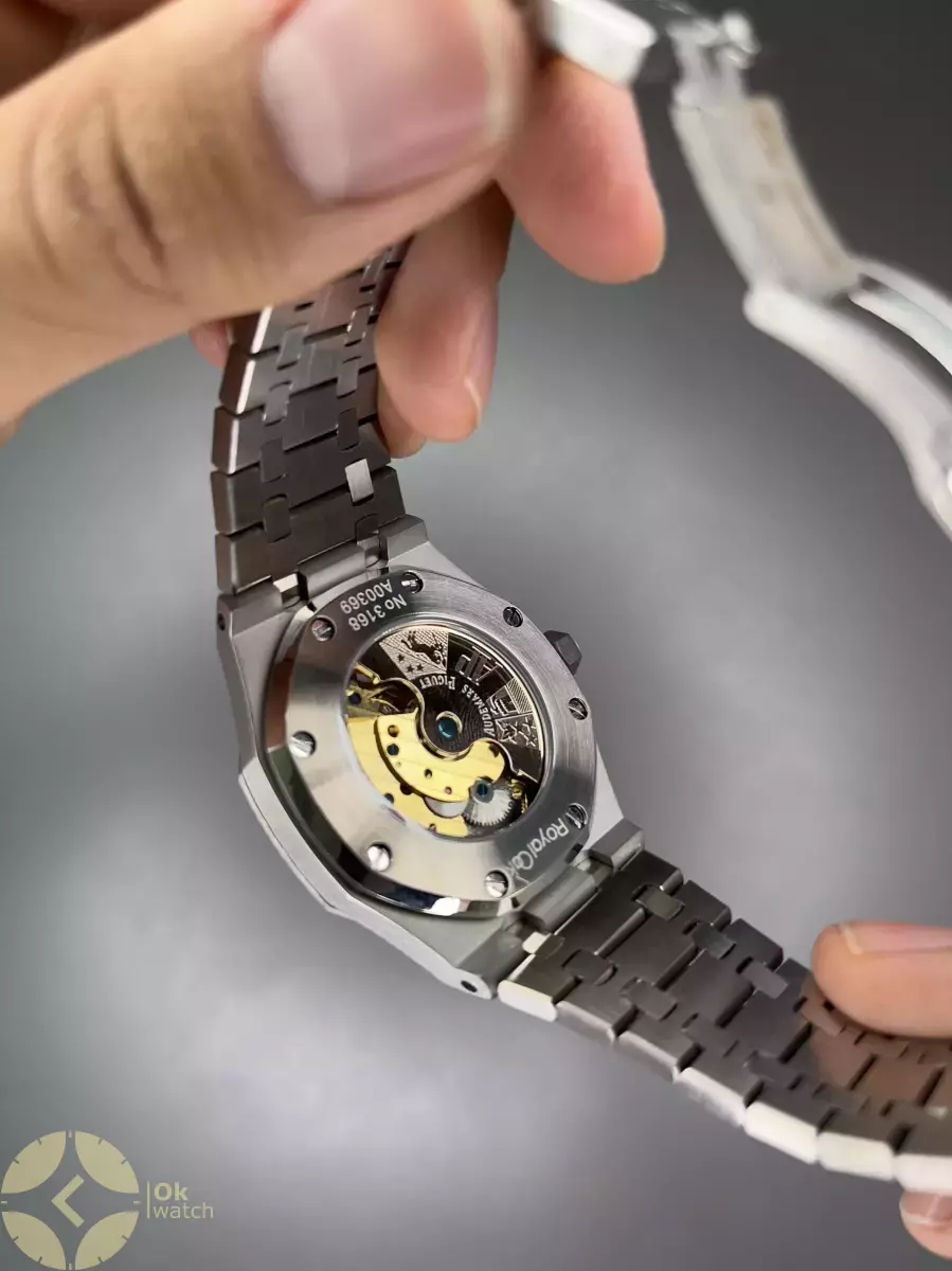 ساعت مچی اودمار پیگه اوپن هارت قاب شنی بدنه سیلور صفحه مشکی Audemars Piguet