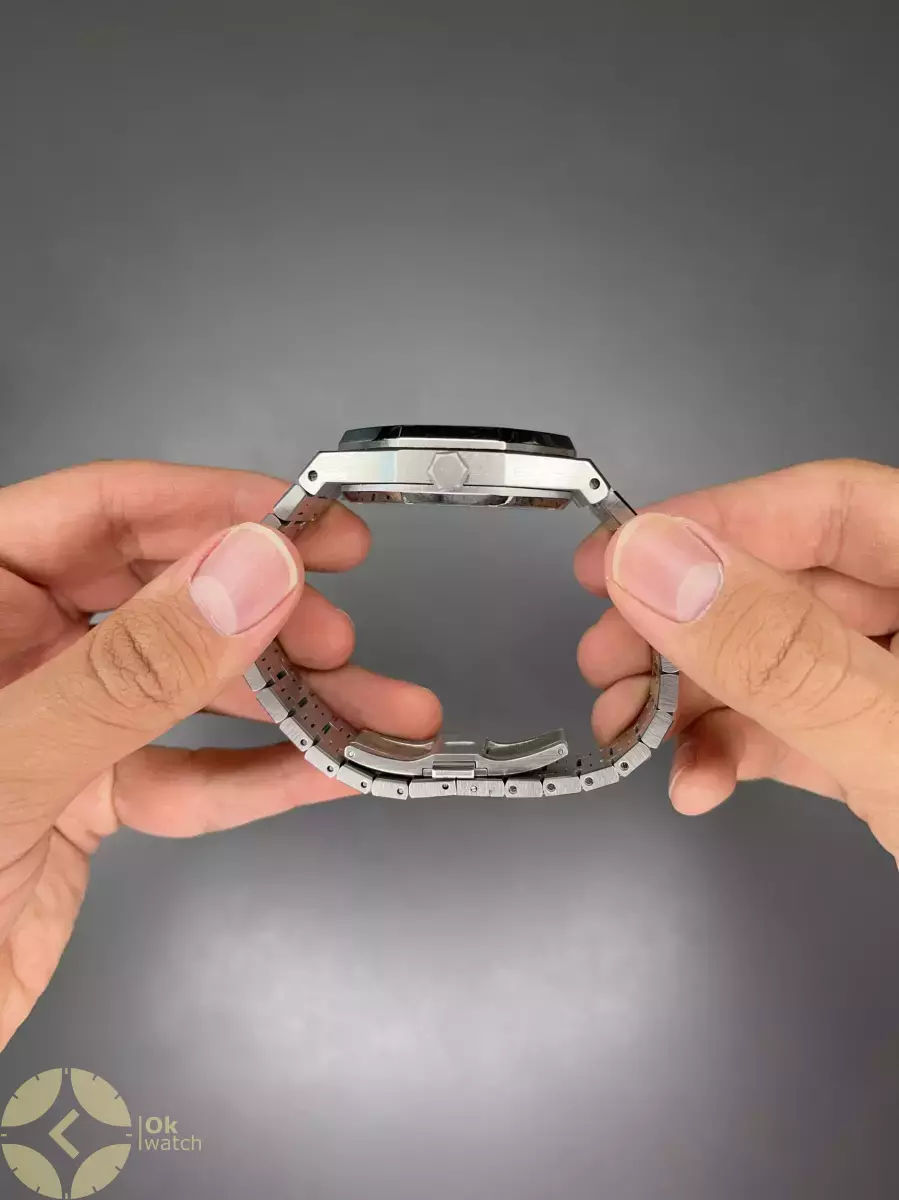 ساعت مچی اودمار پیگه اوپن هارت قاب شنی بدنه سیلور صفحه مشکی Audemars Piguet