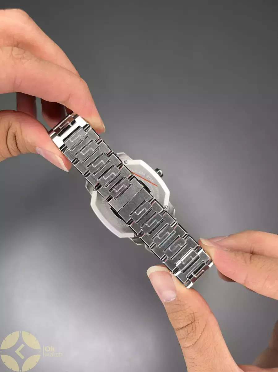 ساعت مچی ورساچه بند سیلور صفحه مشکی Versace Dylos