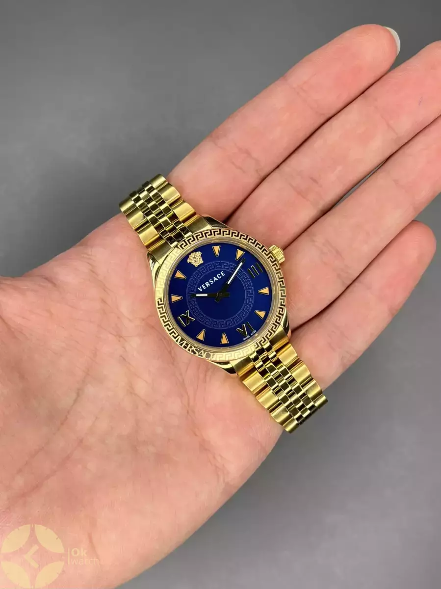 ساعت مچی ورساچه دورحکاکی طلایی صفحه سرمه ای Versace