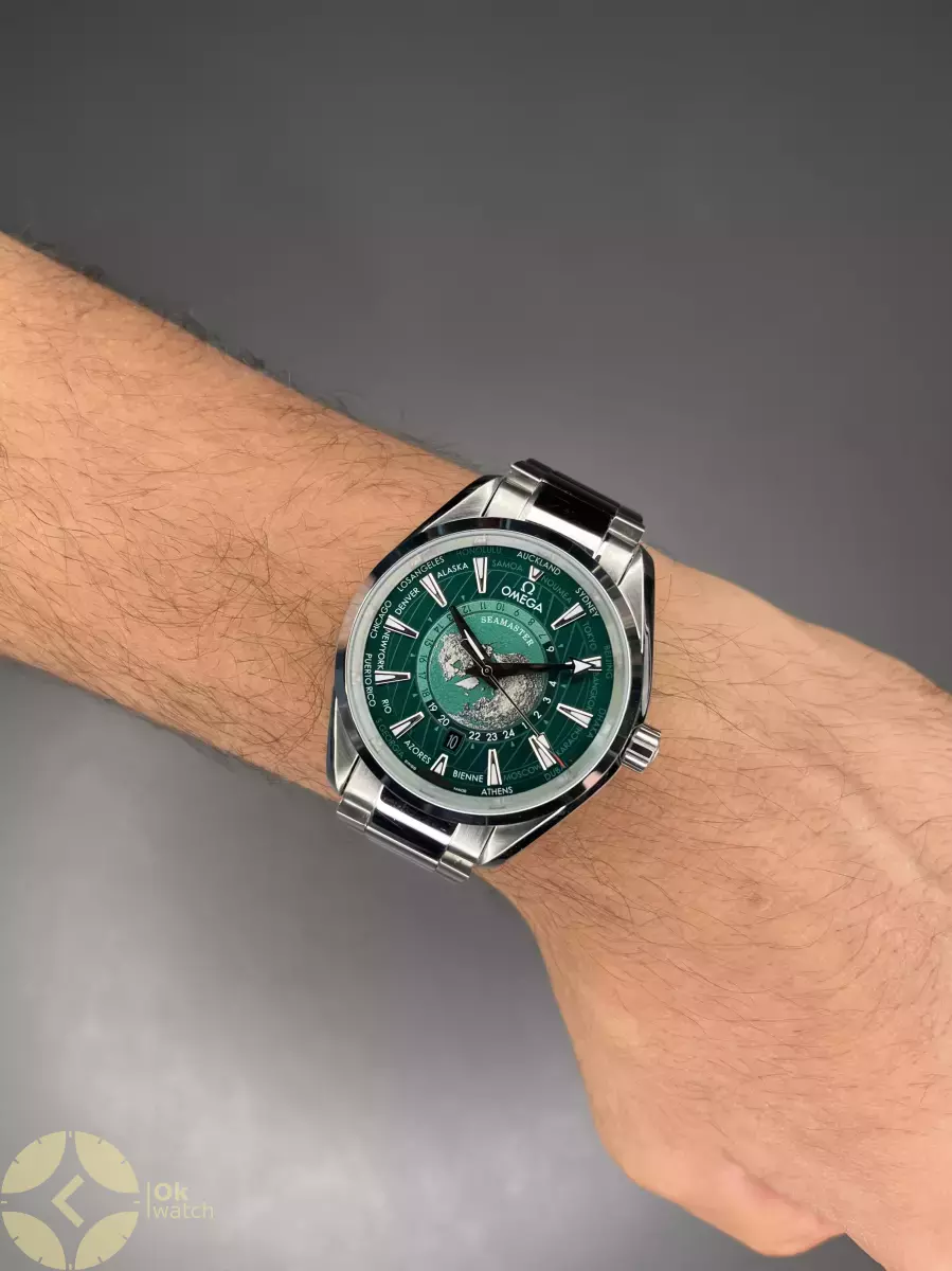 ساعت مچی امگا سیمستر جهان نما صفحه سبز Omega Seamaster Worldtimer
