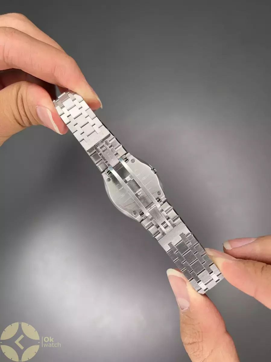 ساعت مچی گوچی بند سیلور صفحه طوسی Gucci