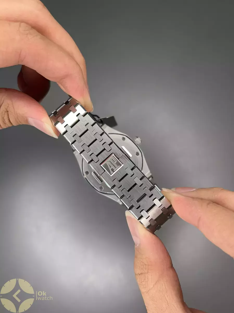 ساعت مچی اودمار پیگه بند سیلور صفحه سفید Audemars Piguet