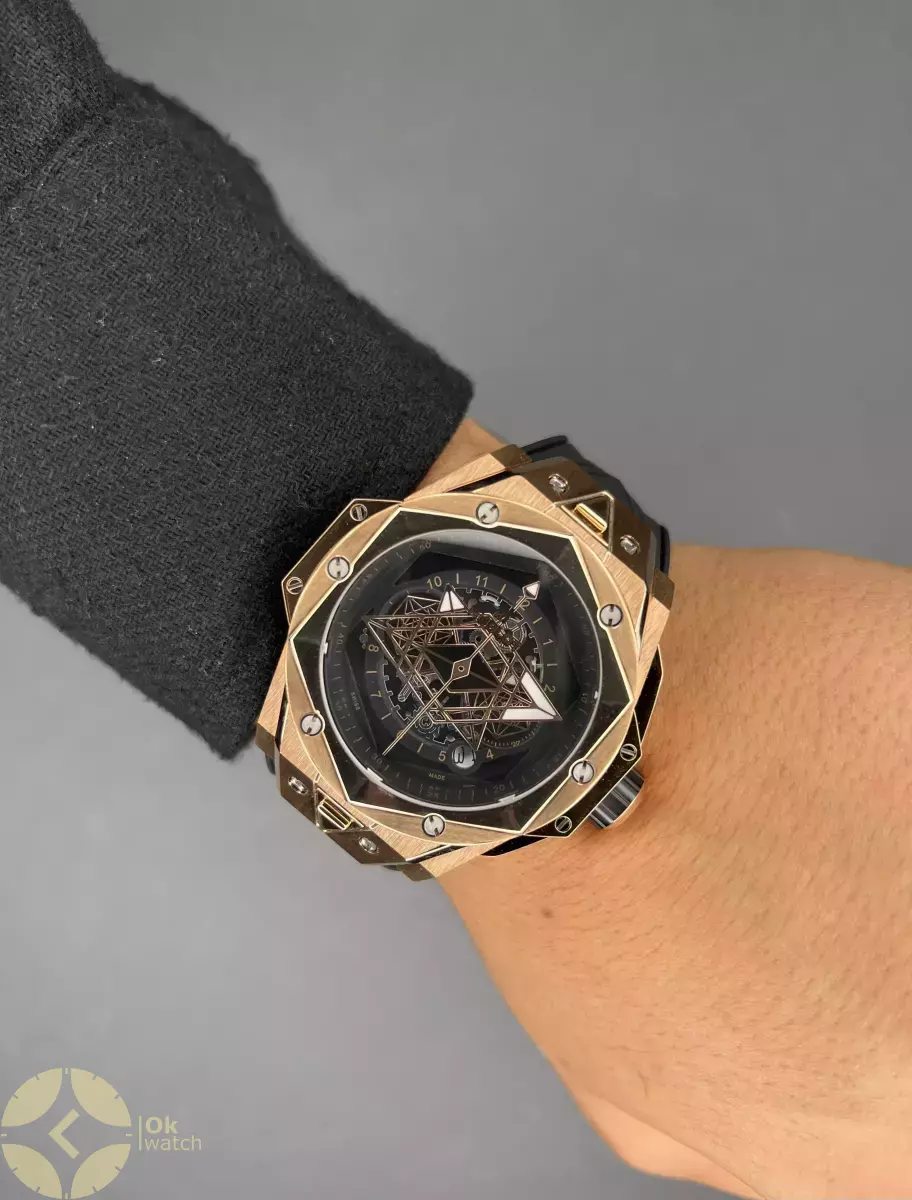 ساعت مچی اوبلو صفحه کهکشانی بند مشکی قاب رزگلد Hublot Big Bang Unico Sang Bleu ii King Rose Gold