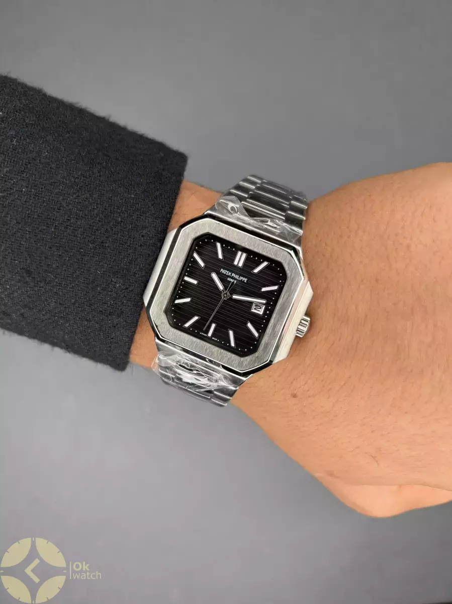 پتک فیلیپ کوبیتوس صفحه مشکی Patek Philippe Cubitus