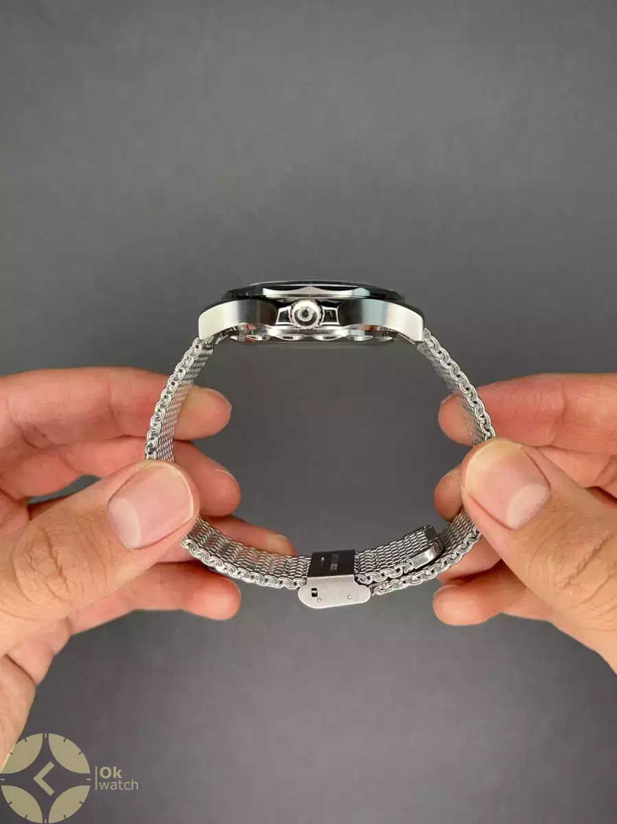 ساعت مچی امگا جیمز باند 007 حصیری صفحه مشکی Omega Seamaster