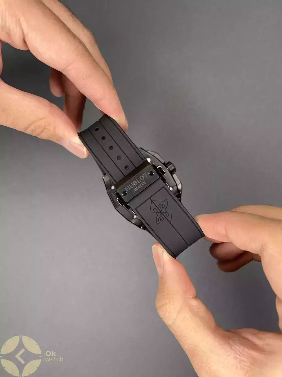 ساعت مچی اوبلو کهکشانی تمام مشکی Hublot Spirit of Big Bang Sang Bleu