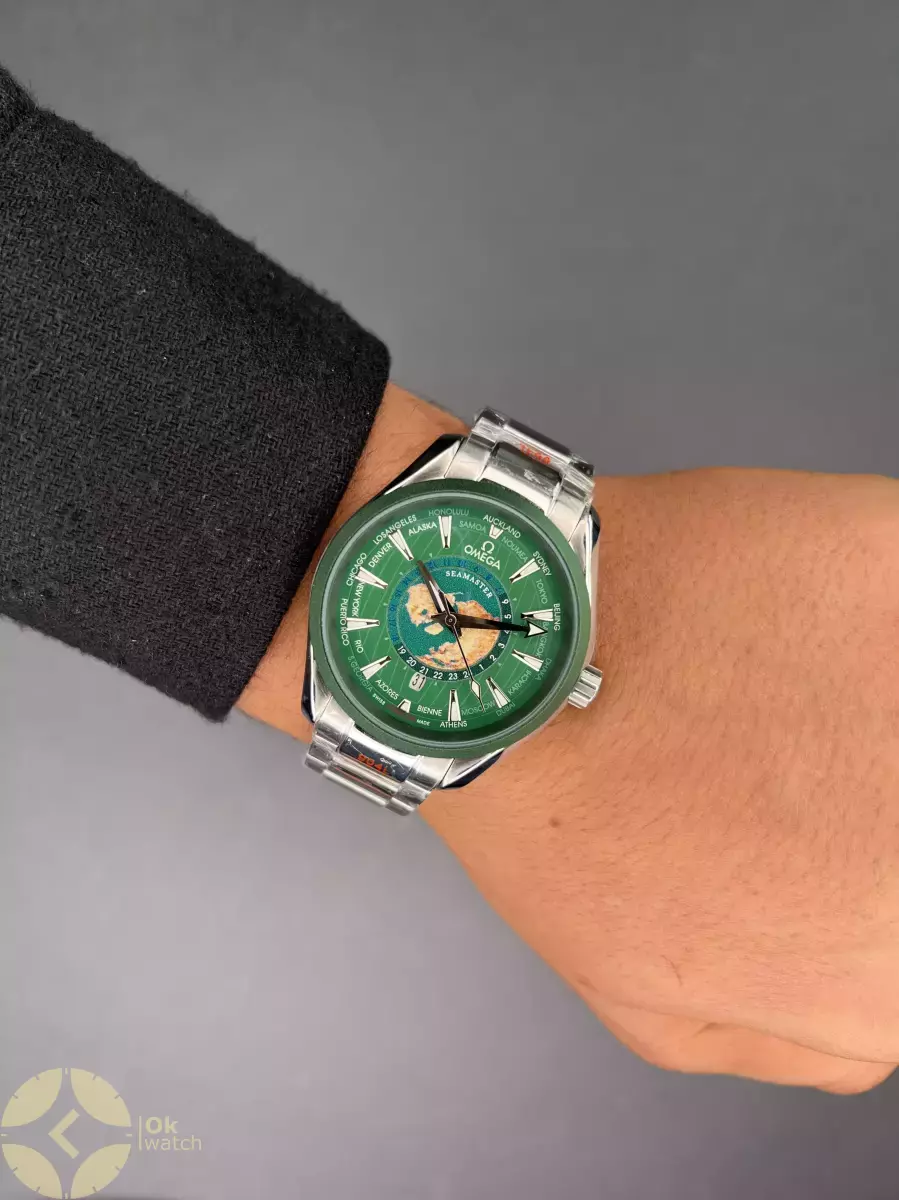 ساعت مچی امگا سیمستر جهان نما صفحه سبز بزل سبز Omega Seamaster Worldtimer