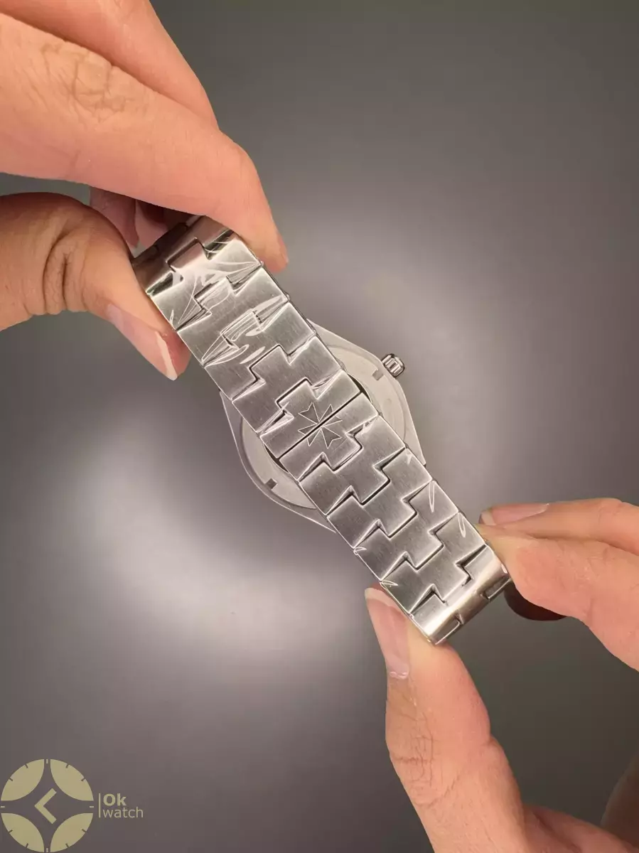 ساعت مچی وشرون کنستانتن اتوماتیک بند سیلور صفحه سفید Vacheron Constantin