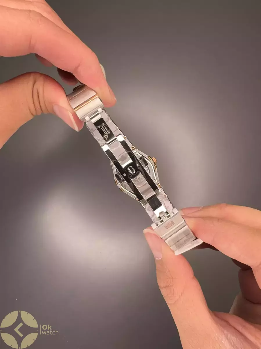 ساعت مچی امگا کانستلیشن صفحه کهکشانی قاب دورنگین Omega Constellation