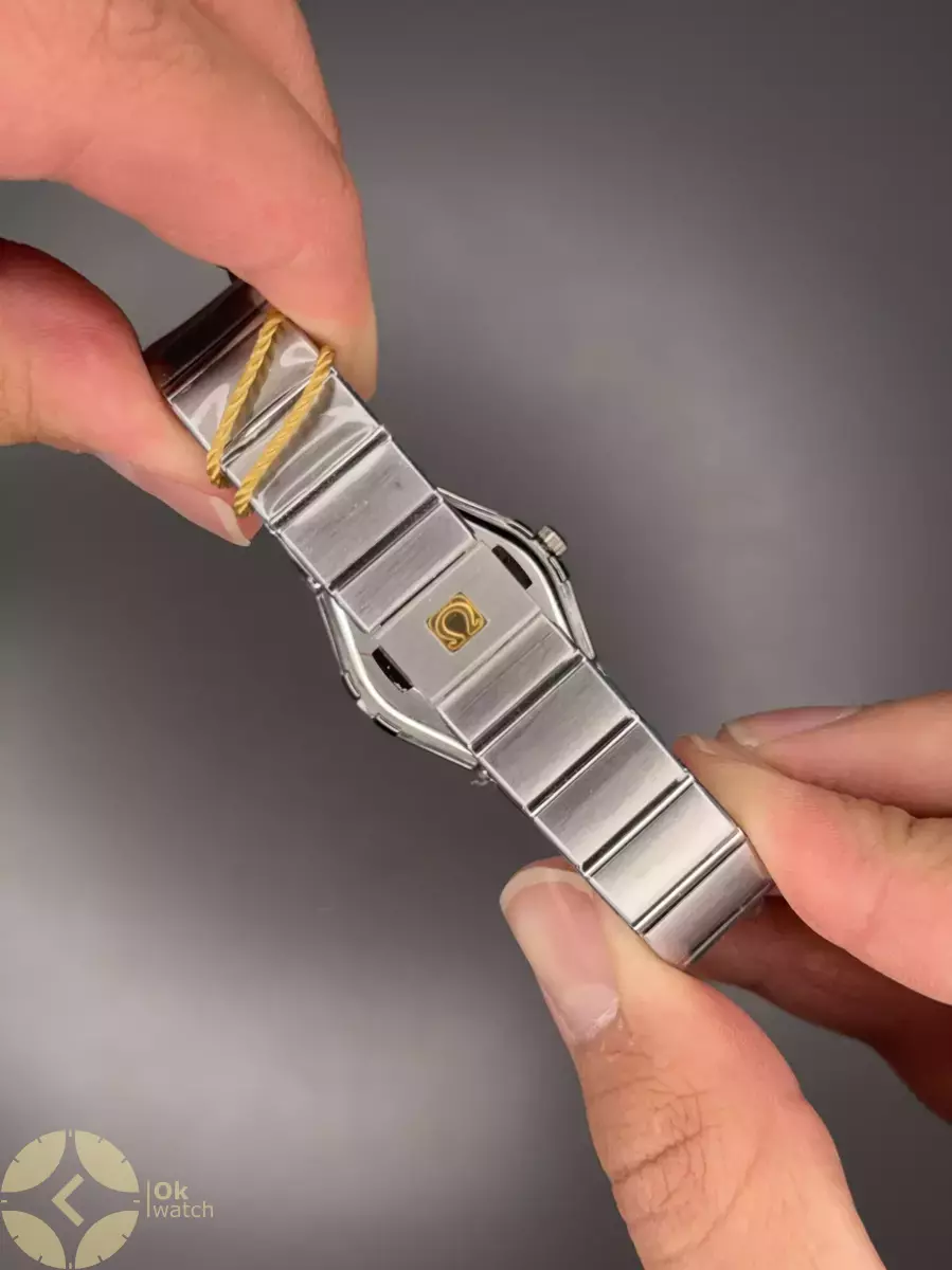 ساعت مچی امگا کانستلیشن بند سیلور صفحه زیتونی Omega Constellation