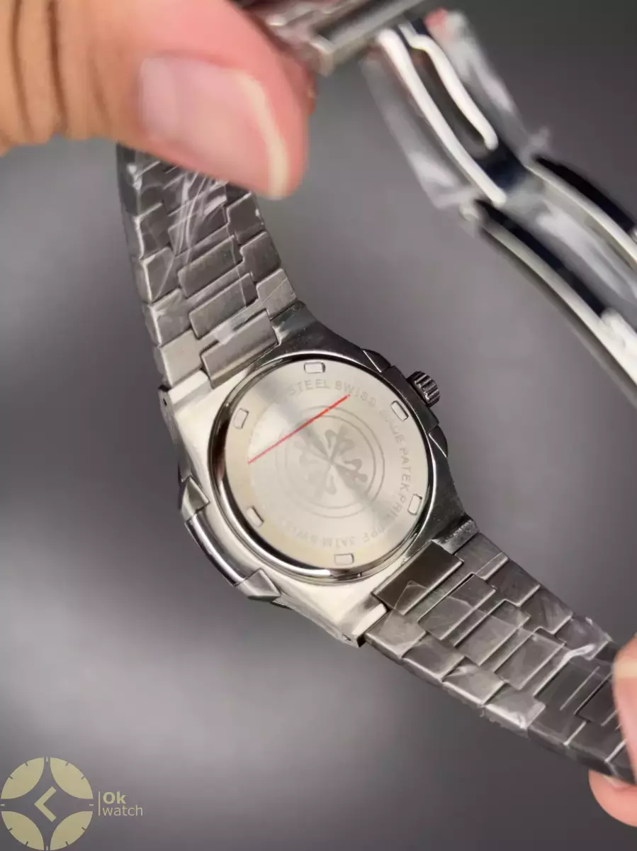 ساعت مچی پتک فیلیپ ناتیلوس صفحه مشکی بند سیلور Patek  Philippe