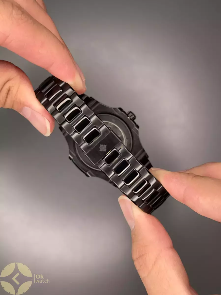 ساعت مچی پتک فیلیپ مشکی موتور اتوماتیک صفحه دودی Patek Philippe Nautilus