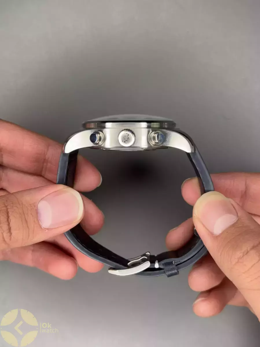 ساعت مچی آی دبلیو سی خلبانی کورنوگراف بند چرمی صفحه سرمه ای IWC Pilot