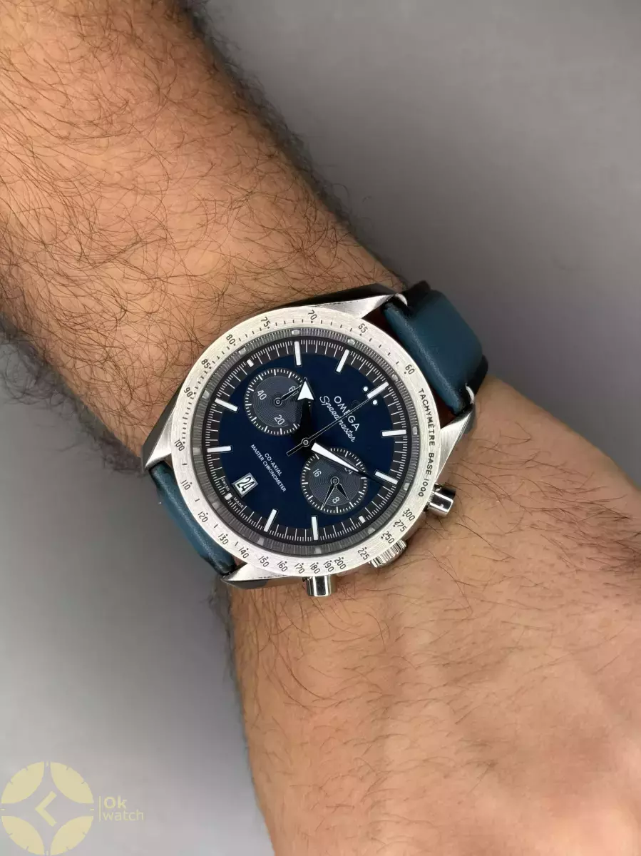 ساعت مچی امگا اسپیدمستر کورنوگراف بند چرم و صفحه آبی Omega Speadmaster