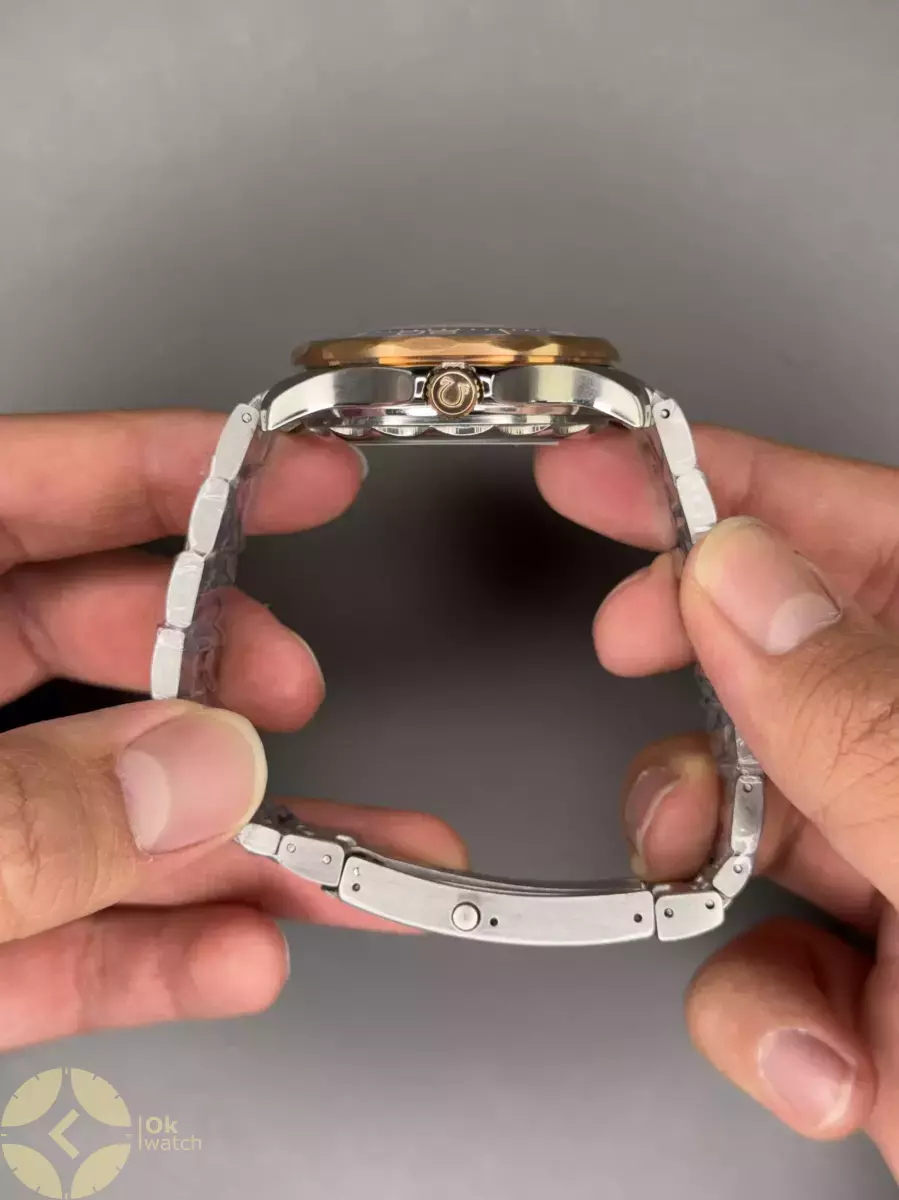 ساعت مچی امگا سیمستر سیلور رزگلد صفحه آبی Omega Seamaster Diver