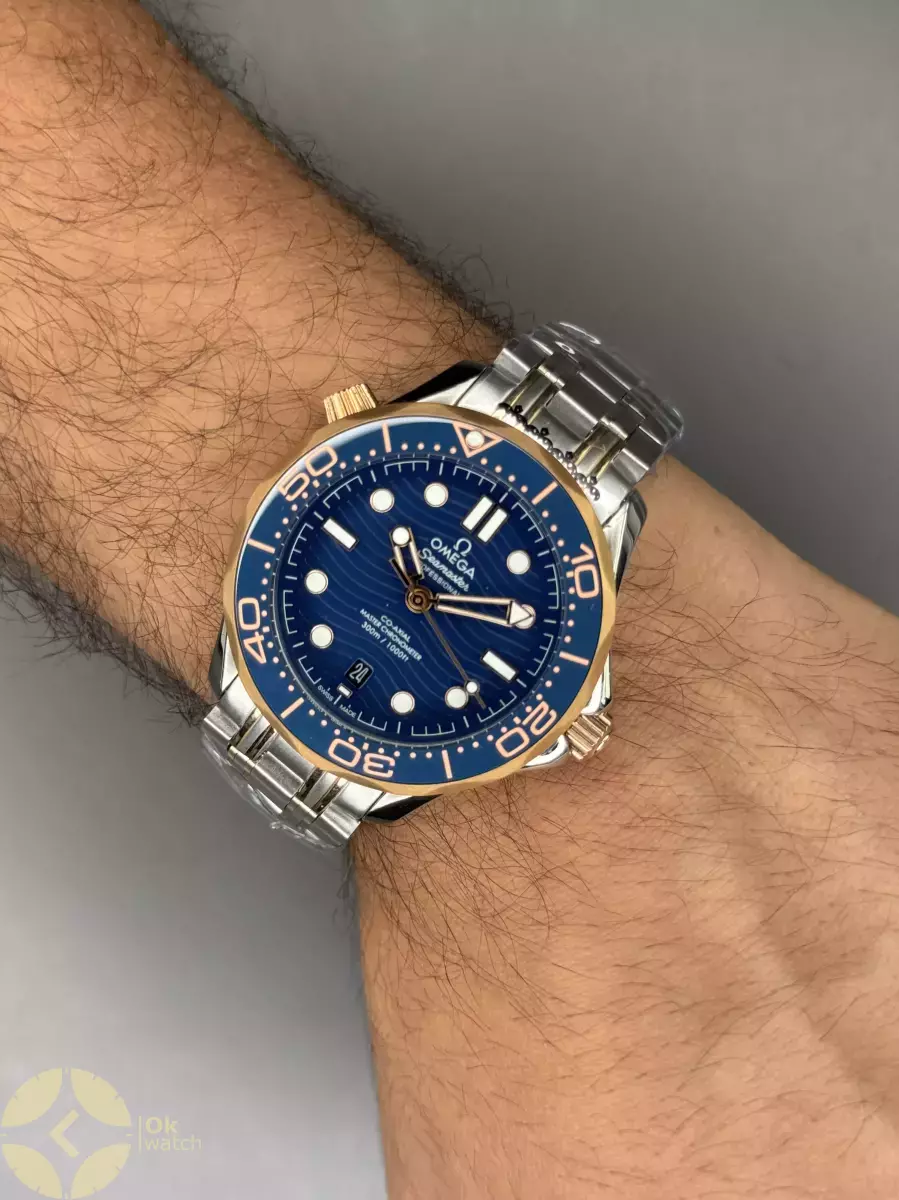 ساعت مچی امگا سیمستر سیلور رزگلد صفحه آبی Omega Seamaster Diver