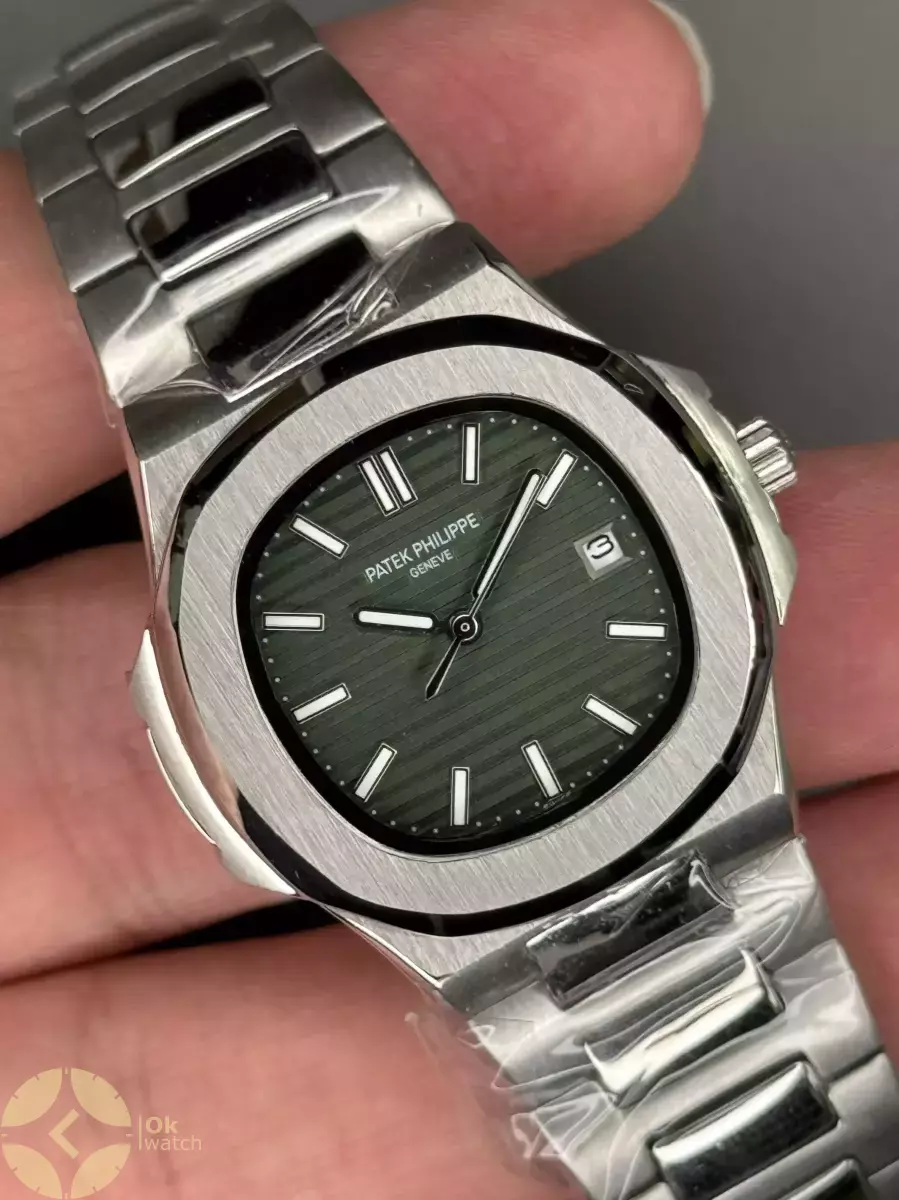 ساعت مچی پتک فیلیپ ناتیلوس سیلور صفحه سبز Patek Philippe Nautilus