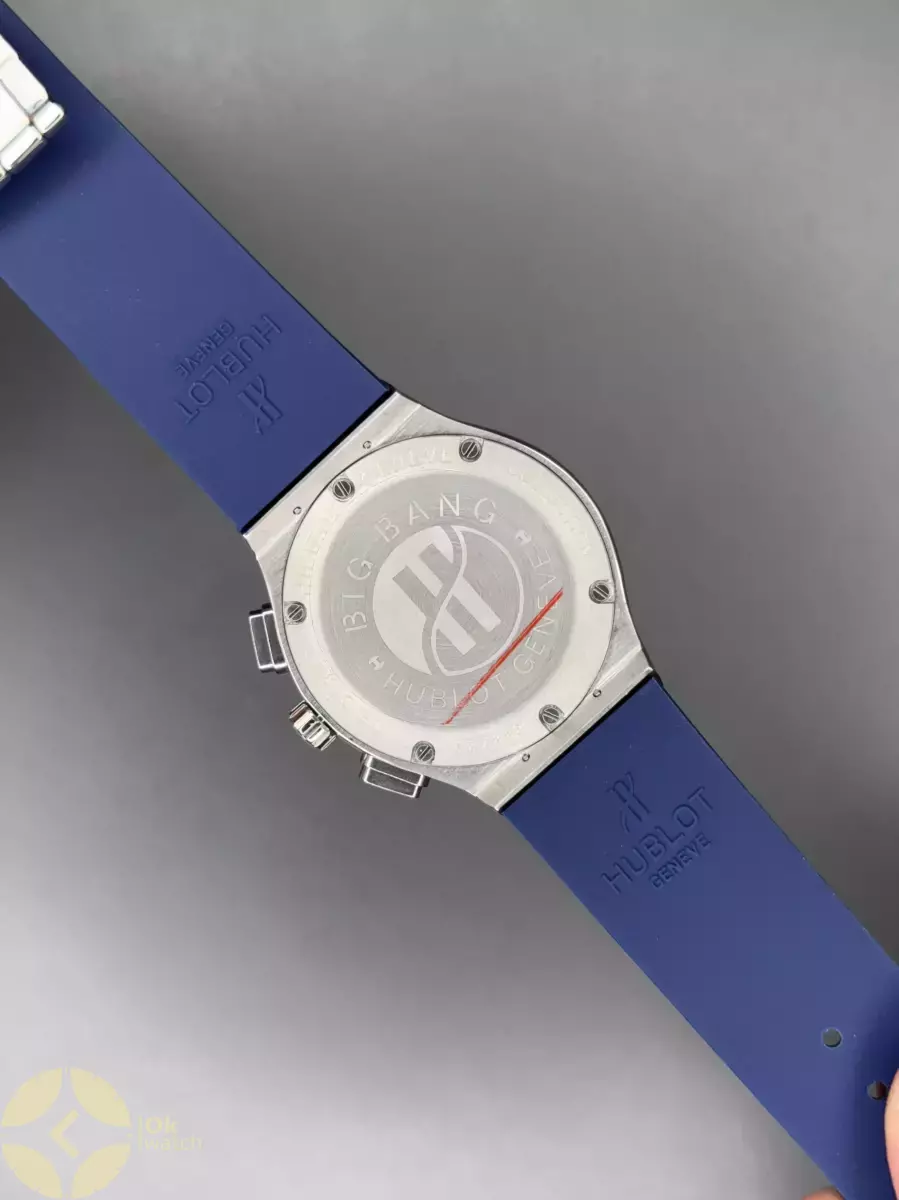 ساعت مچی اوبلو کلاسیک فیوژن کورنوگراف بند رابر آبی قاب سیلور Hublot Classic Fusion