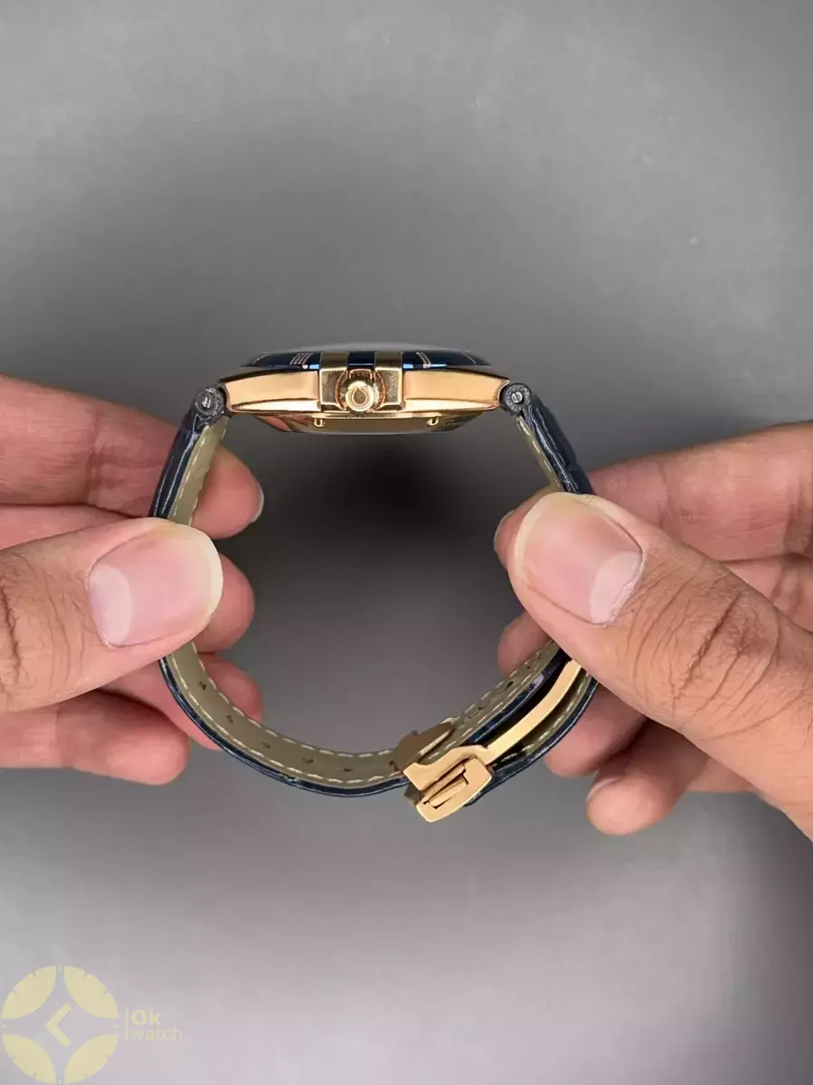 ساعت مچی امگا کانستلیشن بند آبی صفحه مشکی قاب رزگلد Omega Constellation