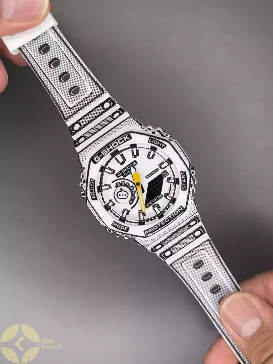 ساعت مچی کاسیو جی-شاک مانگا بند سفید Casio G-Shock 2100MNG