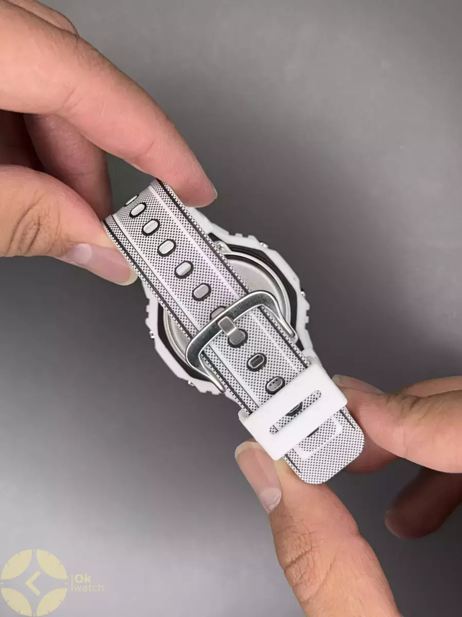 ساعت مچی کاسیو جی-شاک مانگا بند سفید Casio G-Shock 2100MNG