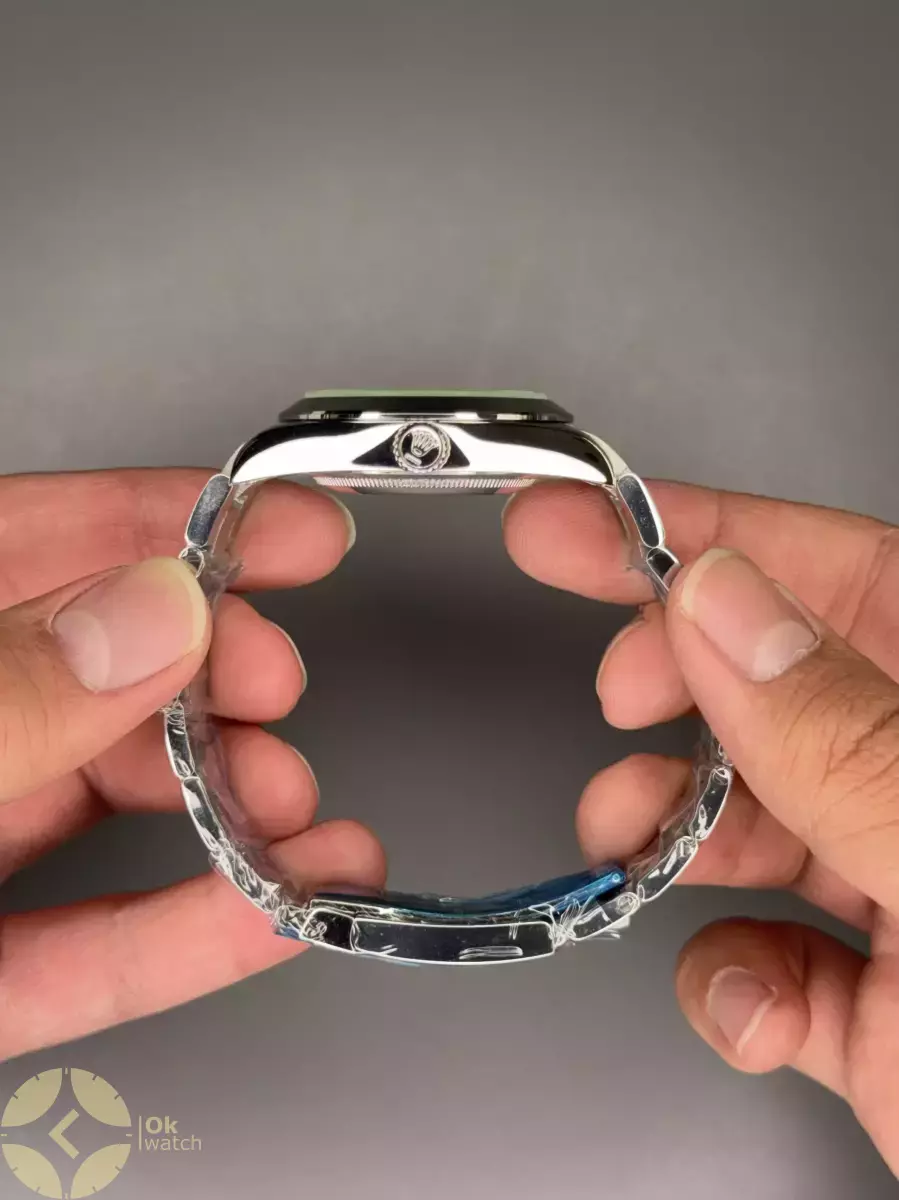 ساعت مچی رولکس میلگاس سیلور صفحه مشکی Rolex Milgauss