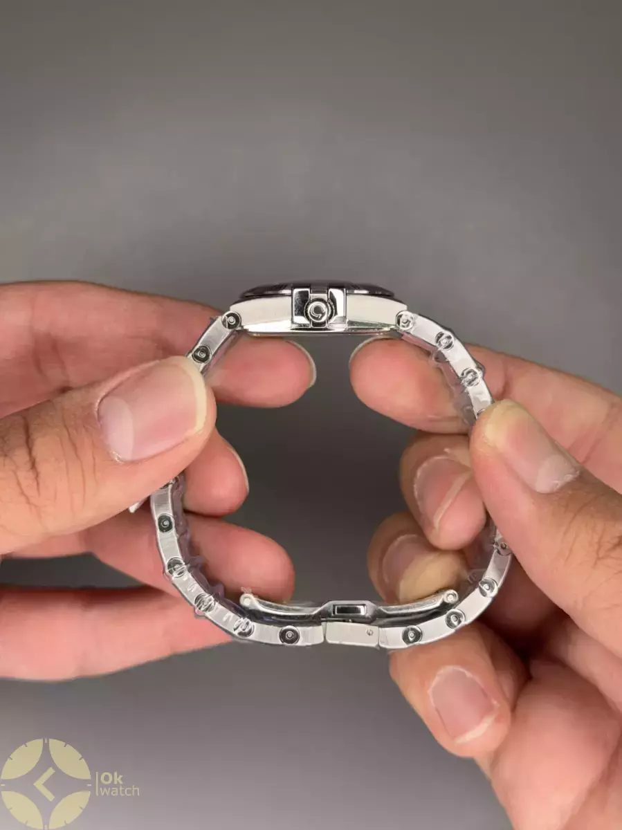 ساعت مچی امگا کانستلیشن بند سیلور صفحه مشکی Omega Constellation