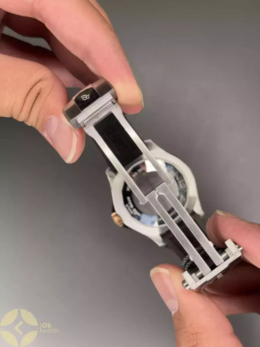 ساعت مچی برایتلینگ سوپراوشین موتور اتوماتیک بند رابر مشکی Breitling