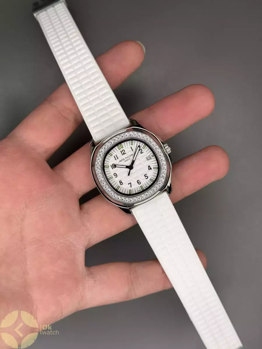 ساعت مچی پتک فیلیپ زنانه بند سفید دورنگین Patek Philippe Nautilus