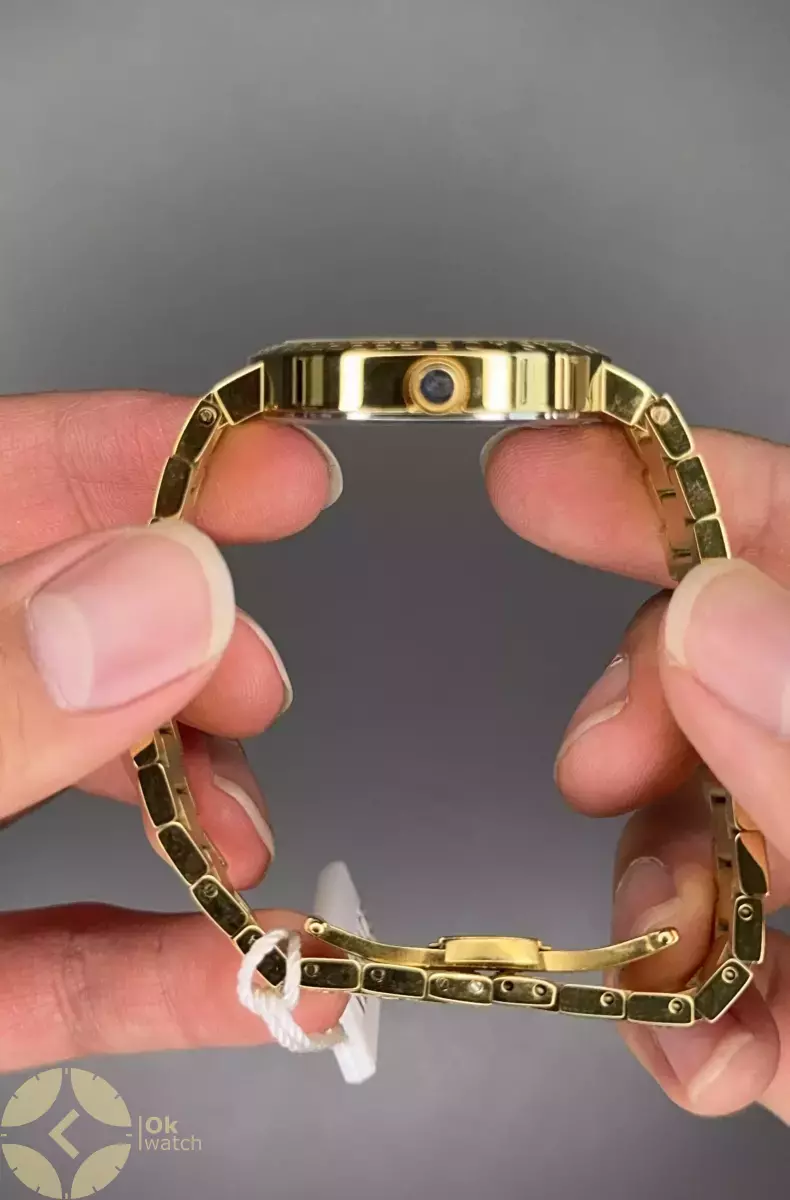 ساعت مچی ورساچه دورحکاکی طلایی صفحه سفید Versace