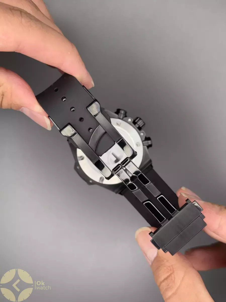 ساعت مچی اوبلو بیگ بنگ قاب کربن بند رابر مشکی Hublot Big Bang