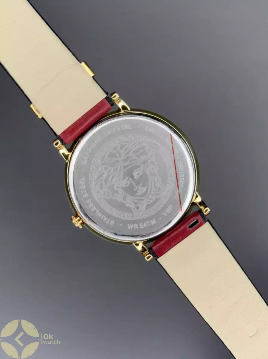 ساعت مچی ورساچه بند چرمی قرمز صفحه سفید Versace