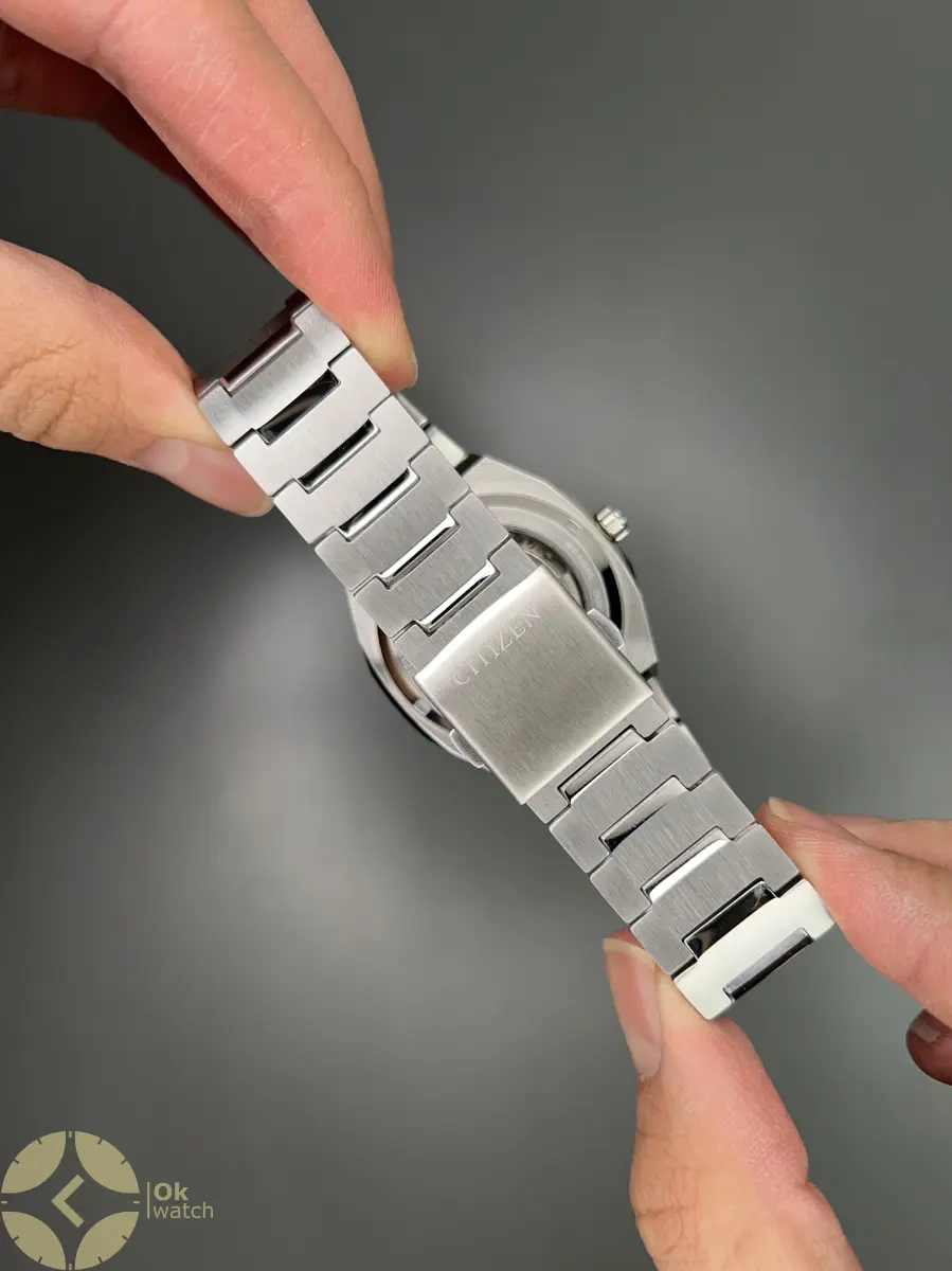 سیتیزن زیرثانیه فلزی صفحه تیفانی citizen automatic titanium