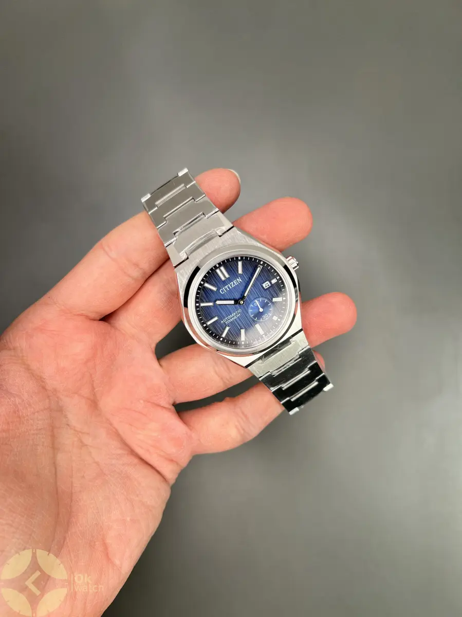 سیتیزن زیرثانیه فلزی صفحه سرمه ای طرحدار citizen automatic titanium