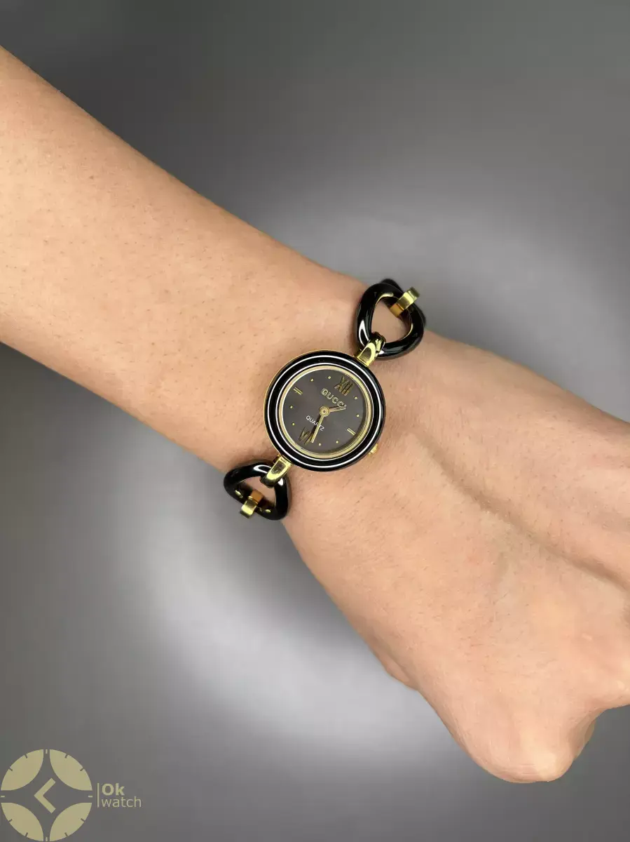 ساعت مچی گوچی صفحه مشکی بند طرحدار Gucci