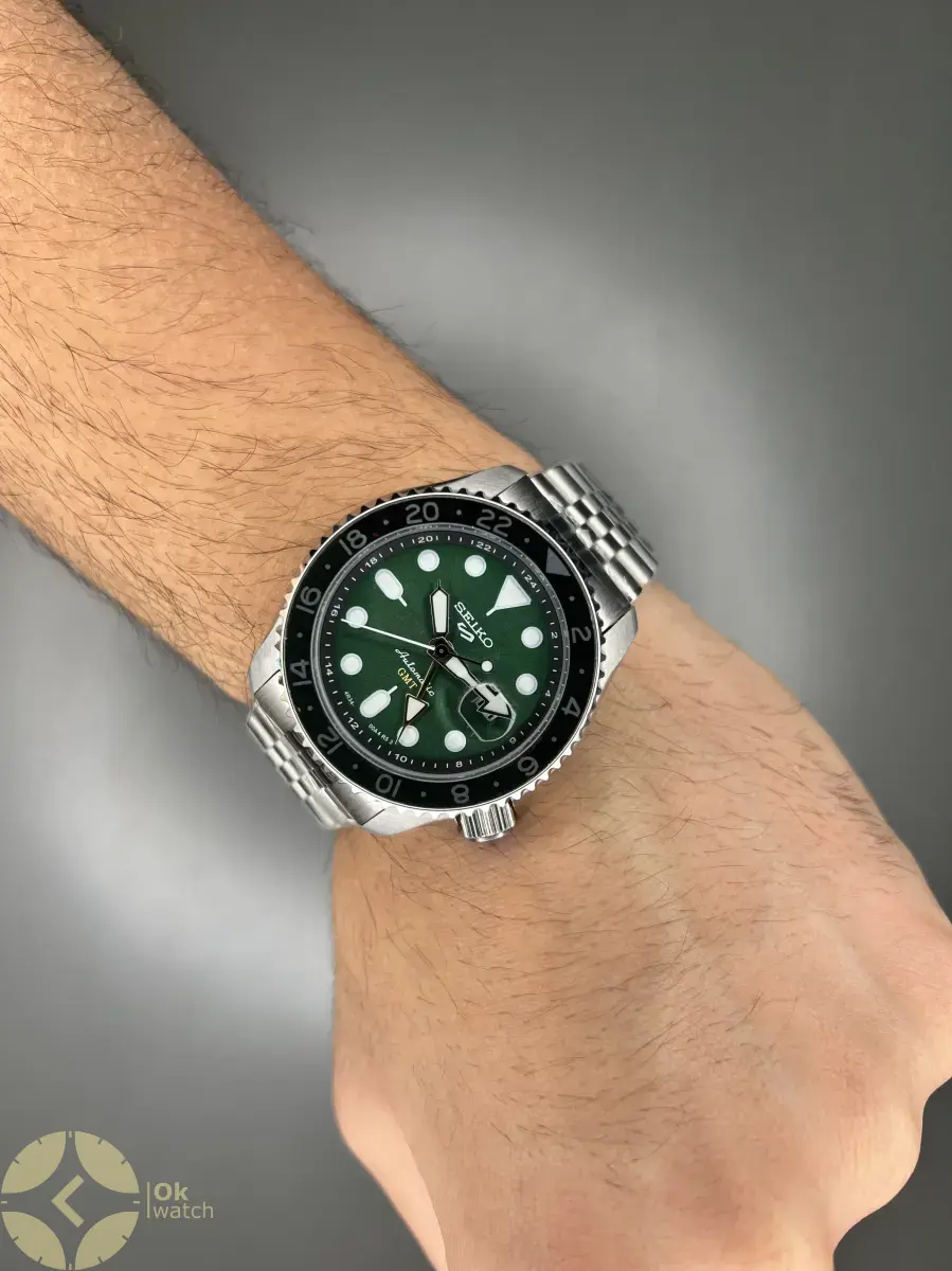 ساعت مچی سیکو 5 بند سیلور صفحه سبز Seiko 5 GMT