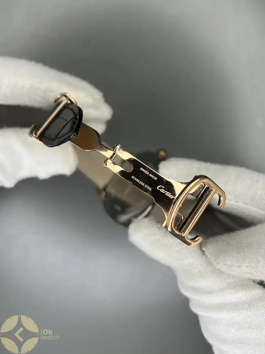 ساعت مچی کارتیه کورنوگراف بند چرمی صفحه سبز Cartier