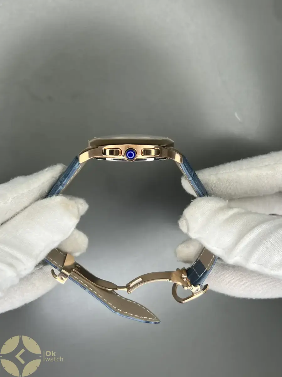 ساعت مچی کارتیه کورنوگراف قاب رزگلد صفحه آبی Cartier