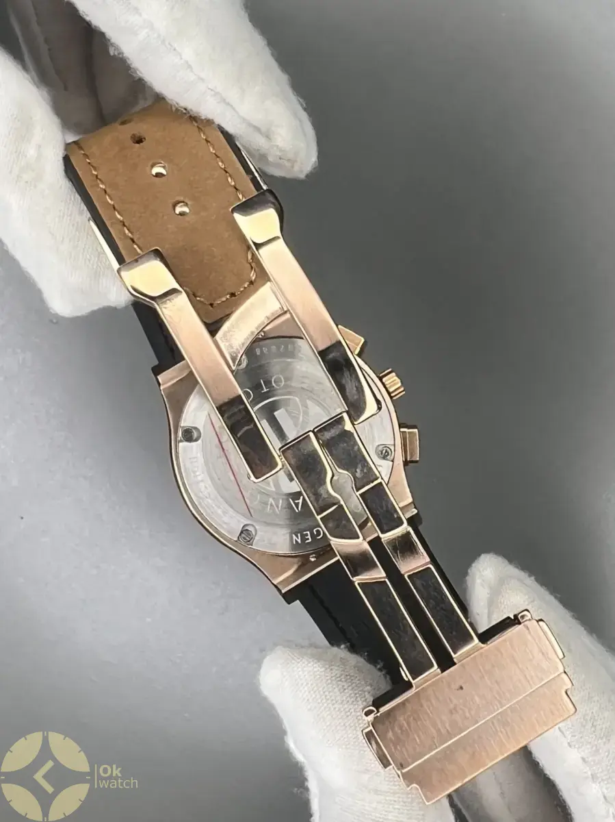 ساعت مچی هابلوت کلاسیک فیوژن کورنوگراف بند شتری مردانه Hublot Classic Fusion